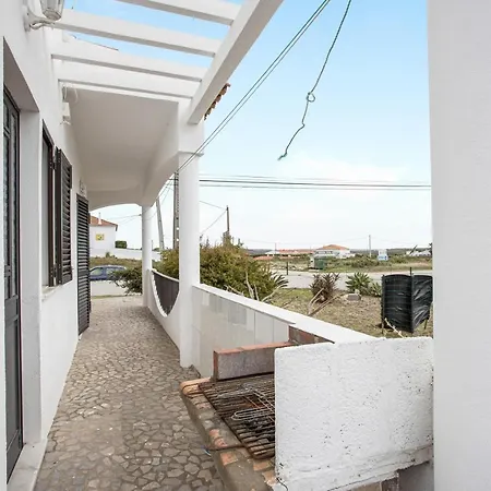 Bartoni 度假居 阿尔热祖尔