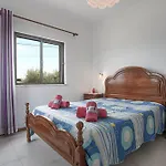 Bartoni Nyaraló *